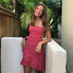 Meet your Posher, Elise